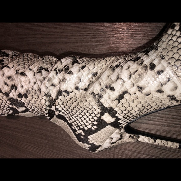 Thigh High Snake Skin Boots - Picture 4 of 6